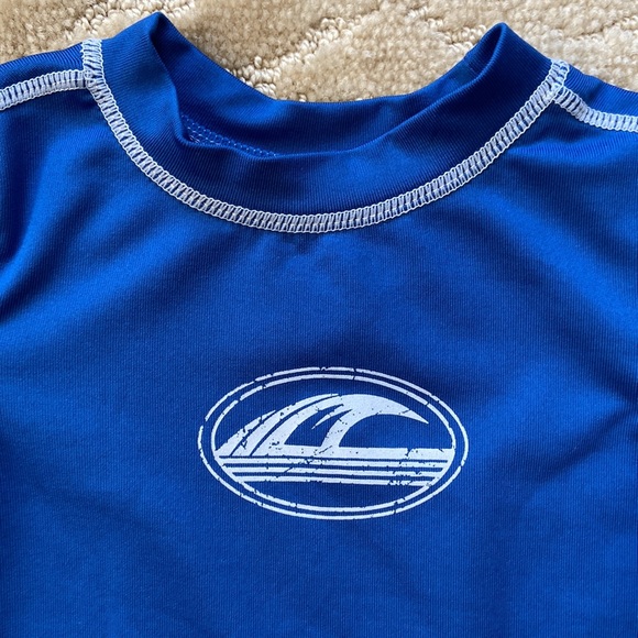 Koala Baby Blue Wave Swim Rashguard T-shirt 12m - Picture 2 of 7